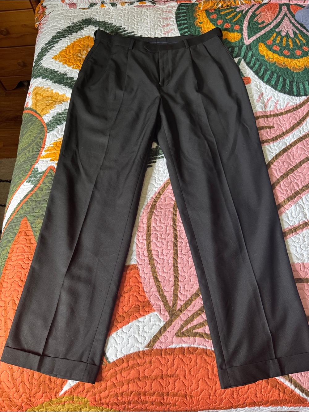 Men's vintage style slouchy Black Dress Pants - Classic Pleated Trousers